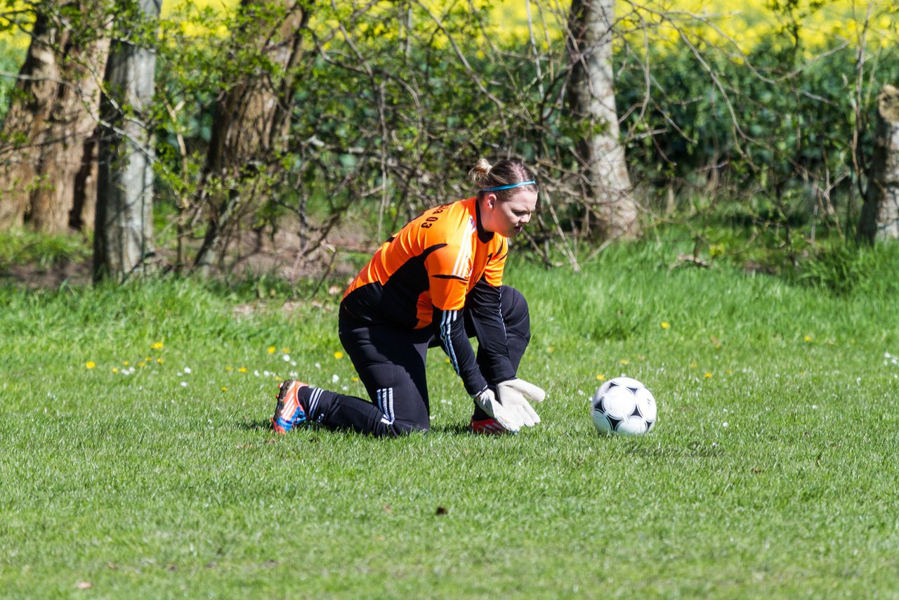 Bild 51 - Frauen SV Frisia 03 Risum Lindholm - Heider SV : Ergebnis: 8:0